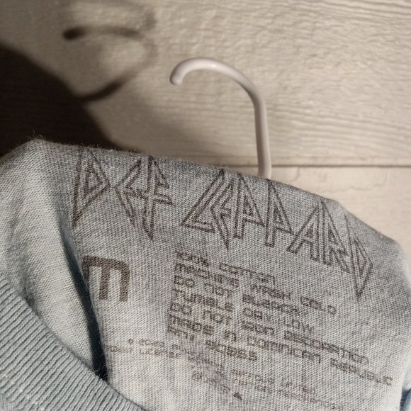 Def Leppard Adrenalize Tie Dye Band Tee T-shirt - Picture 3 of 4